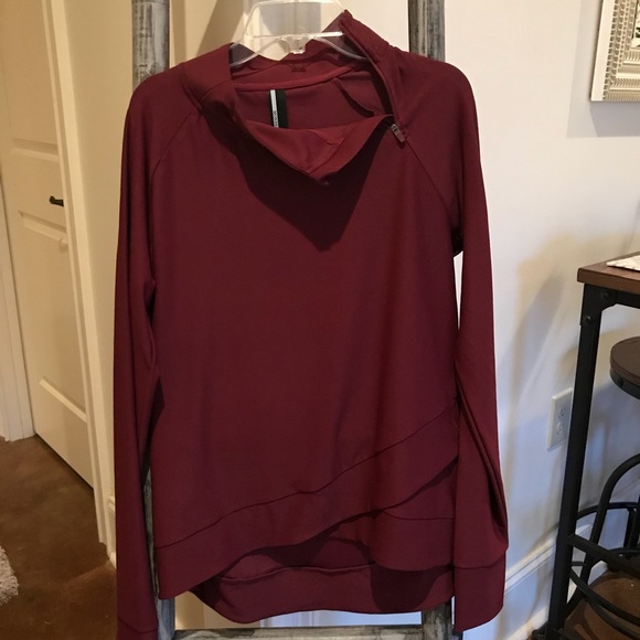 Mondetta Jackets & Blazers - Maroon Pullover